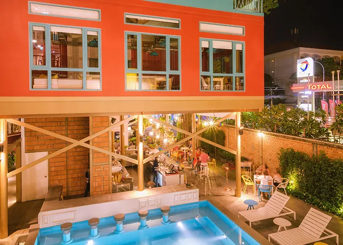 Lub D - Near Pub Street & Angkor Wat Hostel *